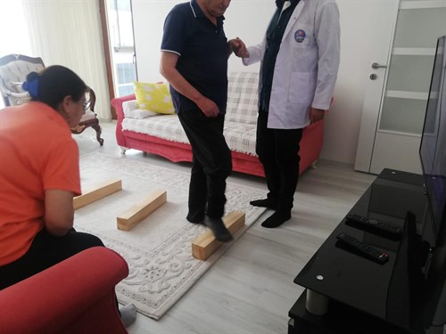 Evde Yaşlı Bakım Hizmetimizle Engelli ve Yaşlılarımızın Hizmetindeyiz…(2)